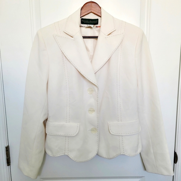 Harve Benard White Suit Jacket with Decorative Stitching Scalloped Bottom Size 8 - Picture 1 of 8